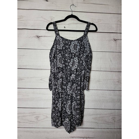 Apt. 9 Womens Romper Playsuit Black Tribal‎ Print Pockets Jewel Neck Rayon M - Picture 2 of 6